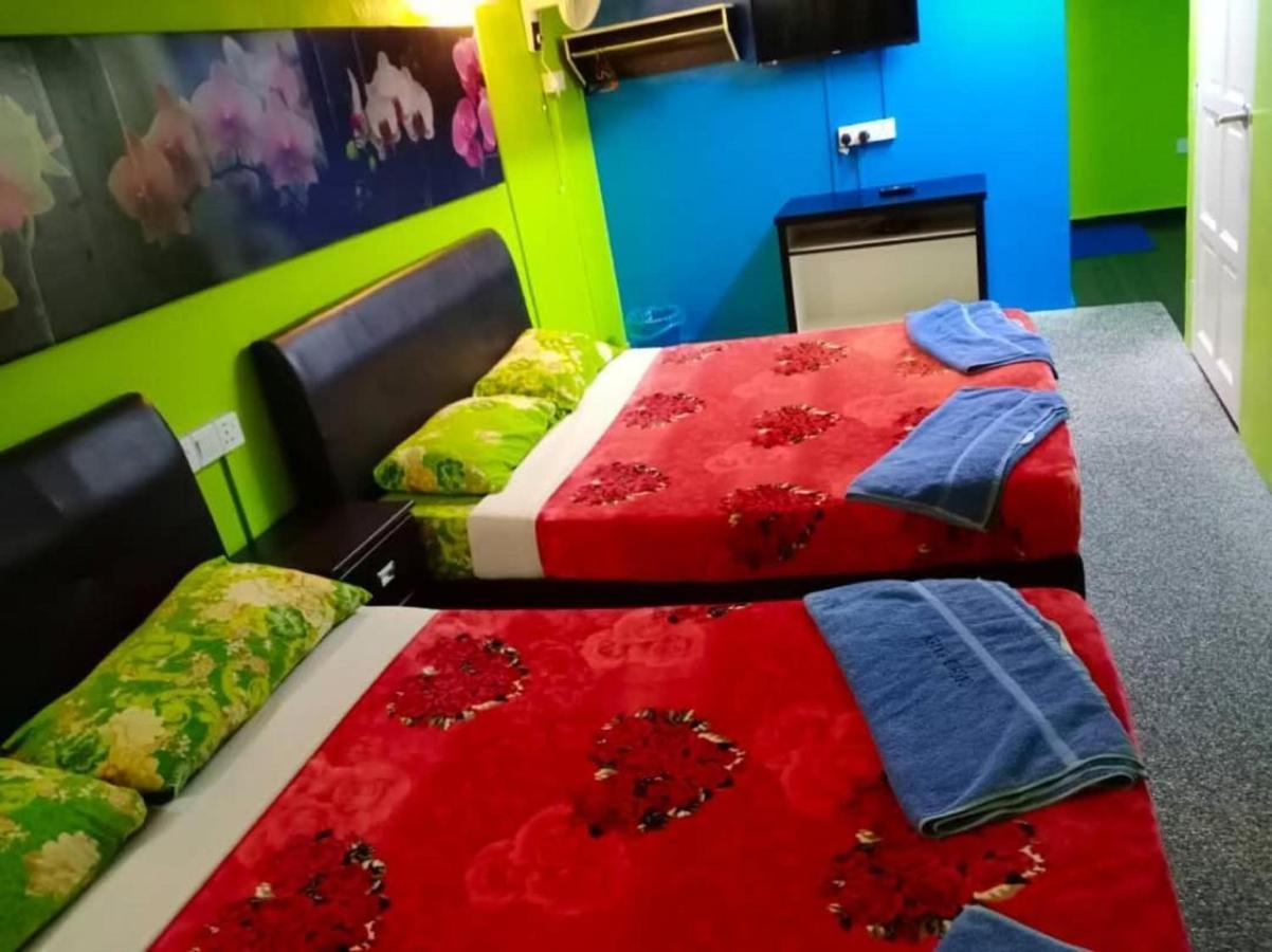 Oyo 90760 Lily Haven Hotel Танах-Рата Экстерьер фото